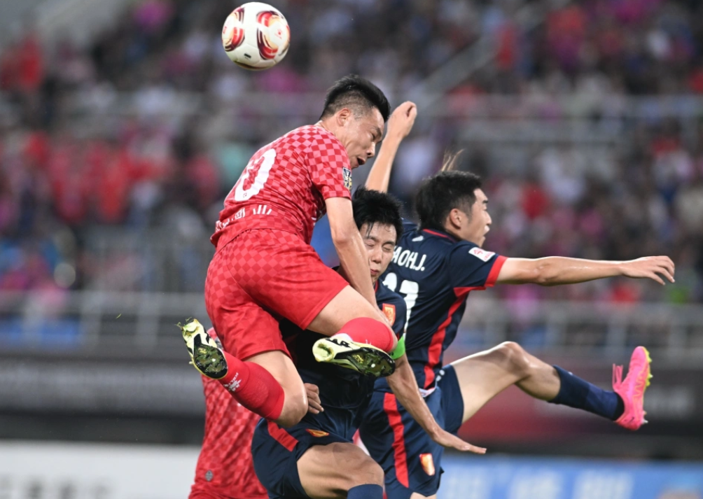 关于精彩幕后花絮曝光,球队备战细节一览无余的信息 关于精彩幕后花絮曝光,球队备战细节一览无余的信息