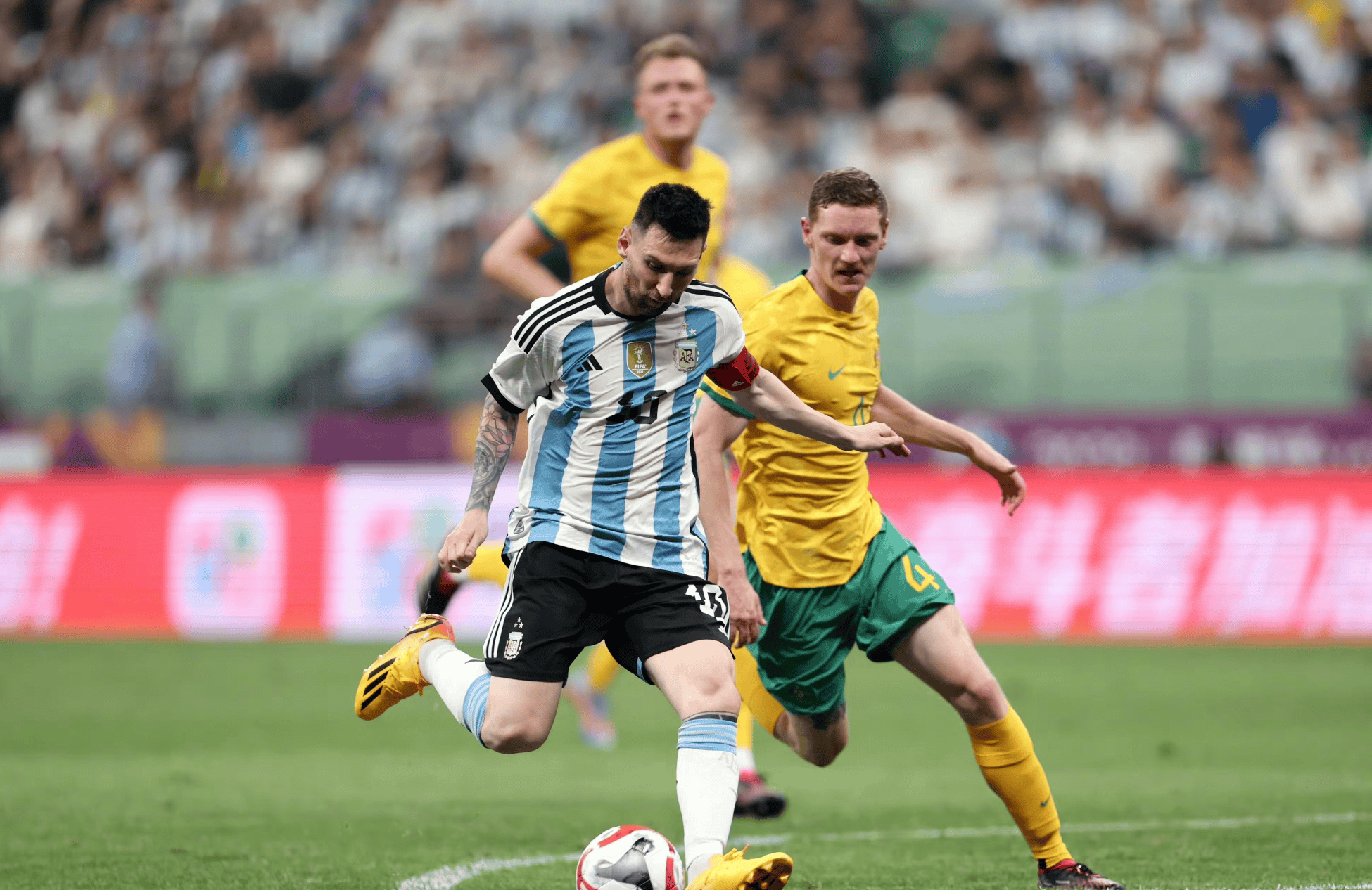 国际足坛焦点战即将席卷全球的简单介绍