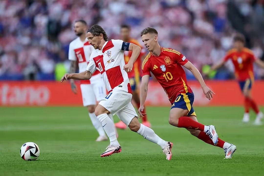 西班牙队在友谊赛中击败强敌