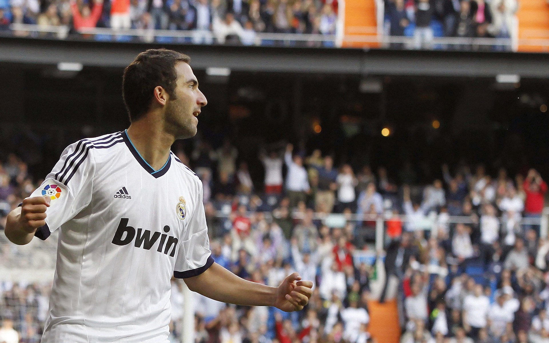 东方鹏城力克北美奇才，字母哥化身关键先生定乾坤